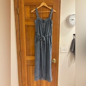 Beautiful Easel brand chambray Denim Jumpsuit size small.